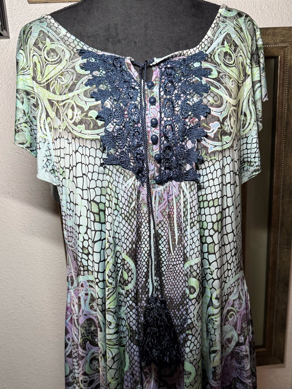 World Unity Boho Paisley Snake Print Tunic Top Lace Trim Tassel •Size L• - Picture 16 of 16